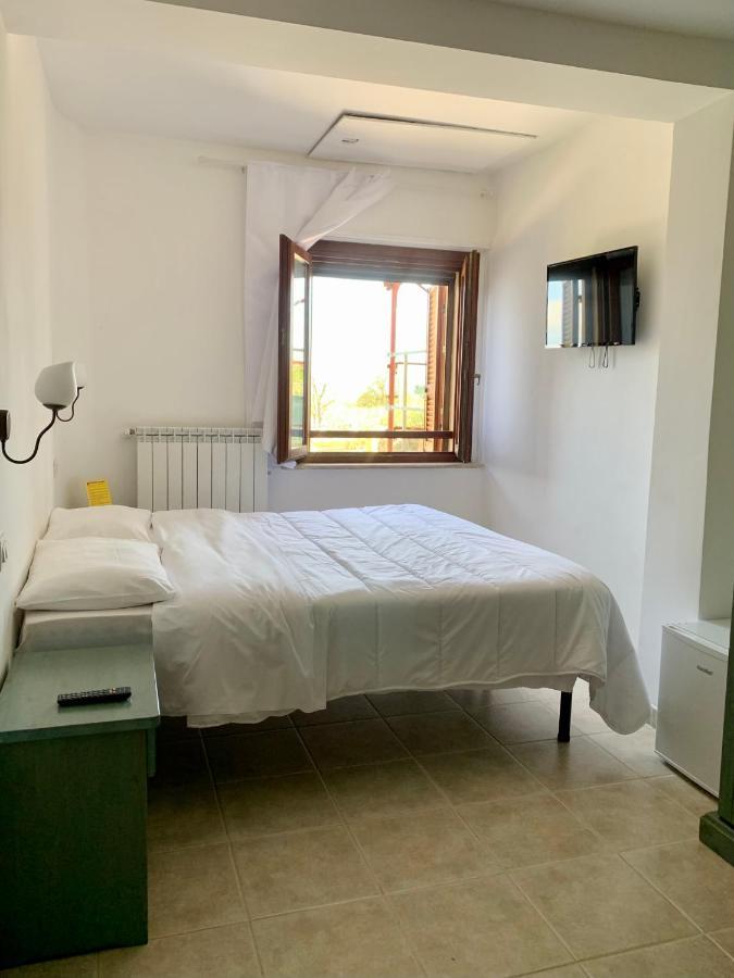 Massignano Chiaraluce Country House מראה חיצוני תמונה