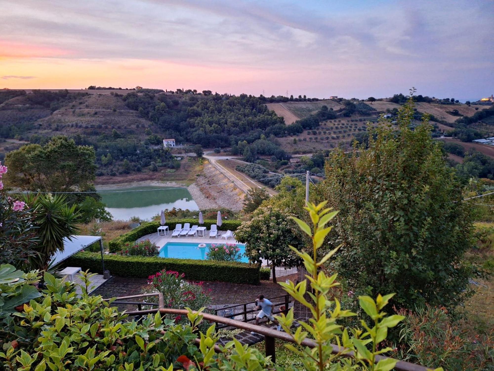 Massignano Chiaraluce Country House מראה חיצוני תמונה